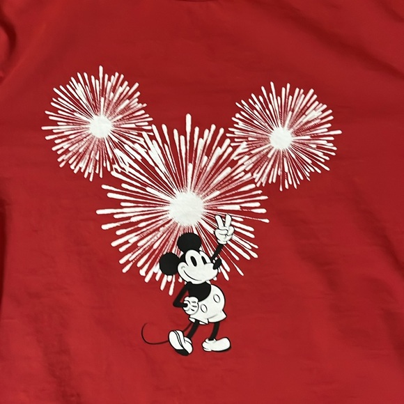 Mickey Fireworks T-shirt - Picture 2 of 7